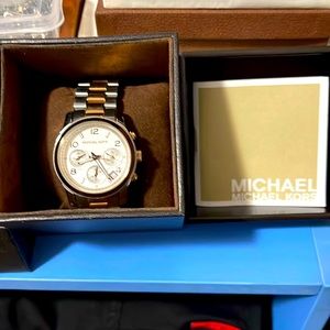 Michael Kors Wristwatch Silver & Rose Gold
